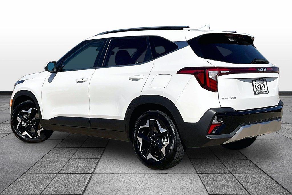 Used 2026 Kia Seltos EX AWD/4WD image 12
