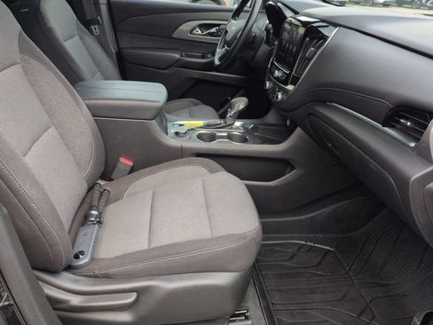 Used 2023 Chevrolet Traverse LT FWD image 29