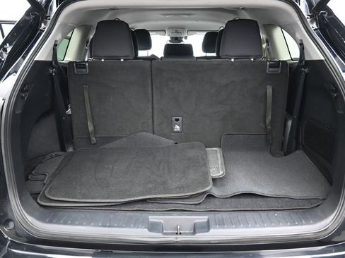 Certified 2021 Toyota Highlander LE image 31