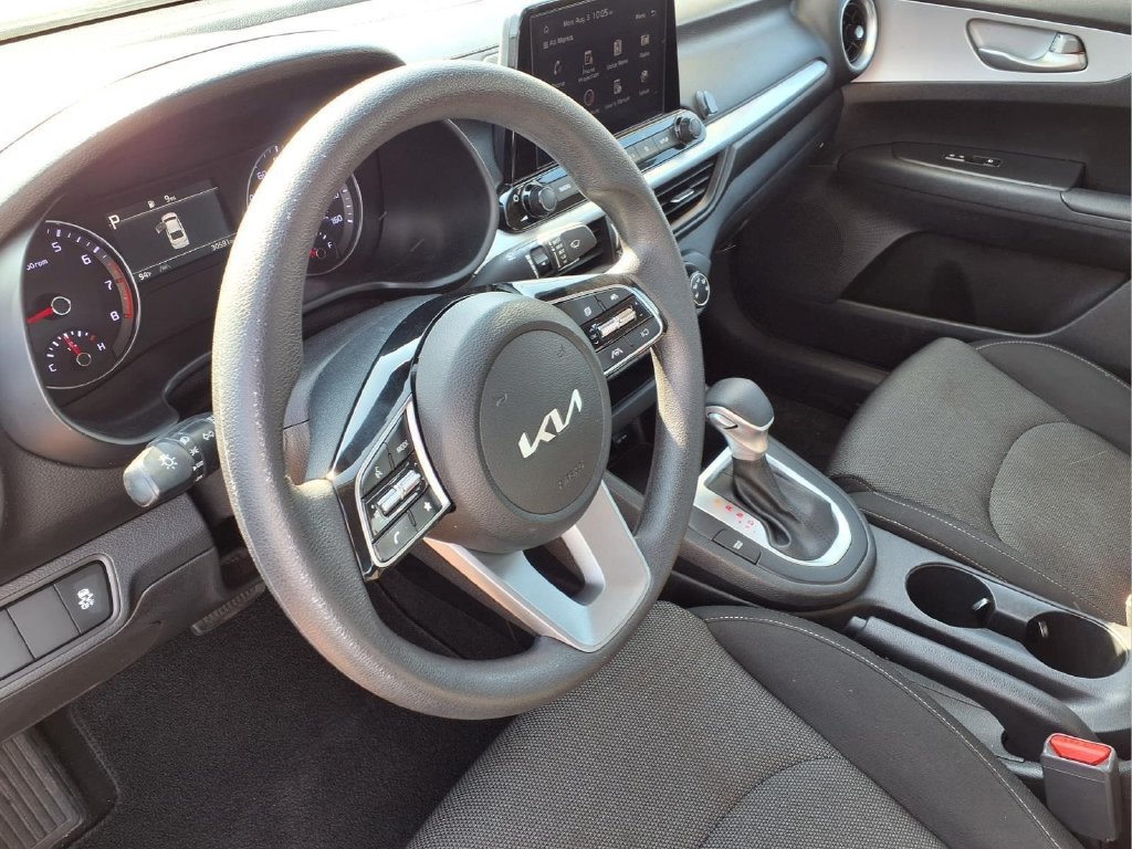 Used 2023 Kia Forte LX FWD image 18