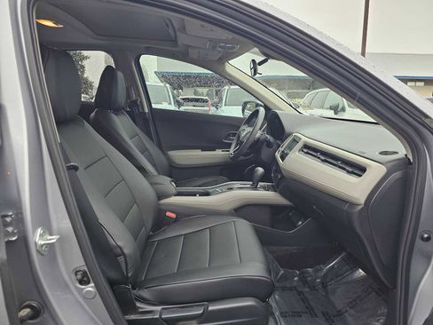 Used 2022 Honda HR-V EX image 11