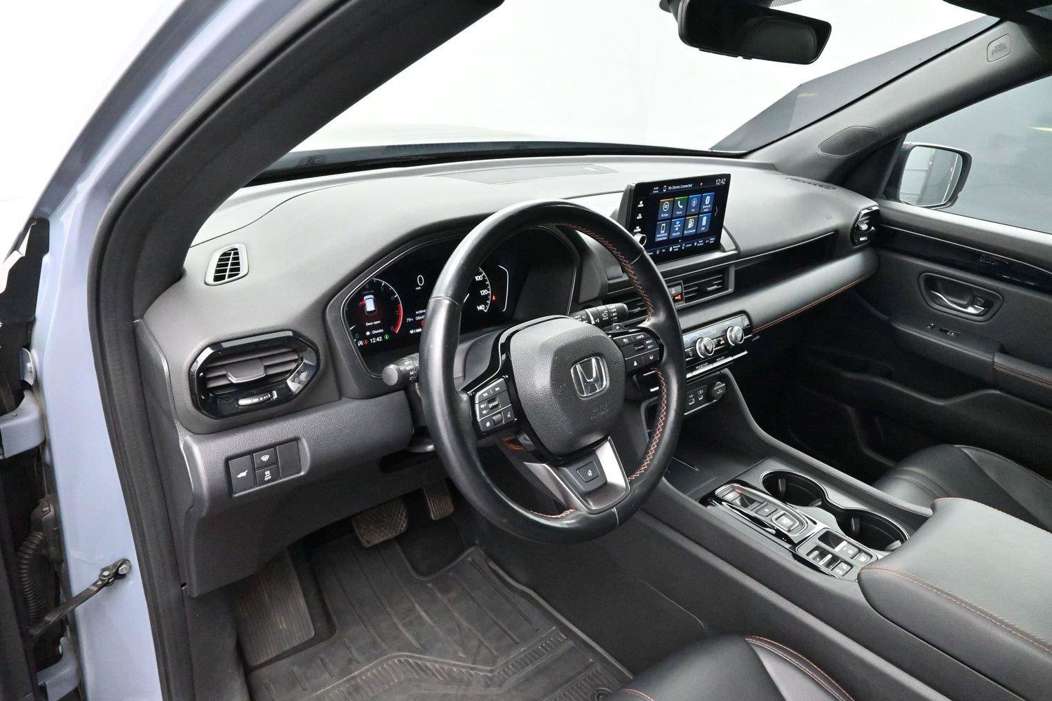 Used 2023 Honda Pilot TrailSport image 13