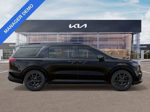 New 2025 Kia Carnival SX image 7