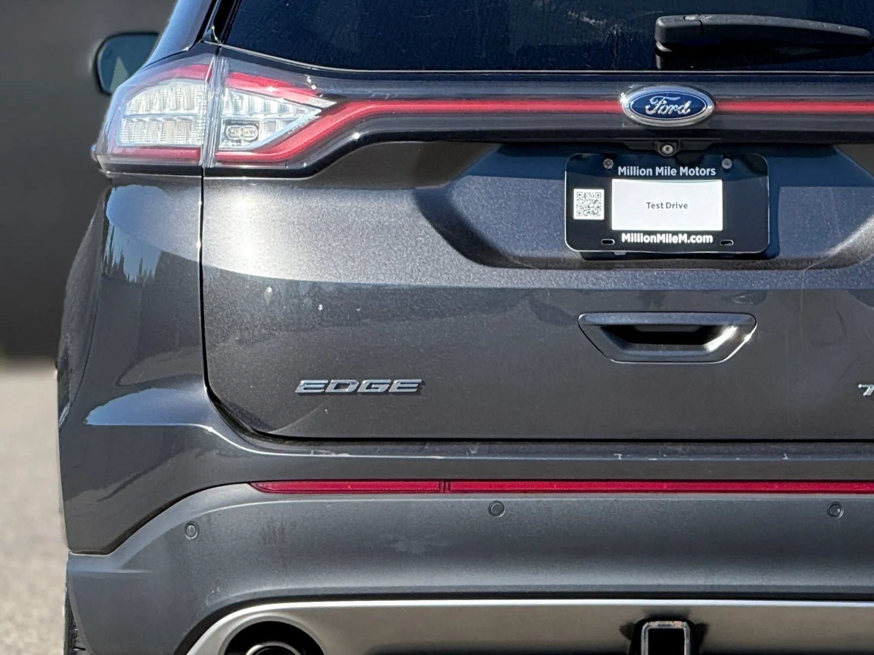 Used 2015 Ford Edge Titanium w/ Equipment Group 301A AWD/4WD image 13