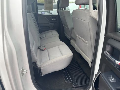 Used 2018 Chevrolet Silverado 1500 Custom w/ Custom Value Package image 43