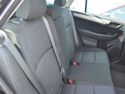 Used 2018 Subaru Outback 2.5i AWD/4WD image 22