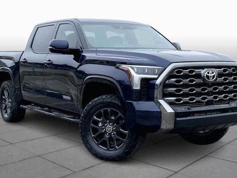 Used 2022 Toyota Tundra Platinum image 3