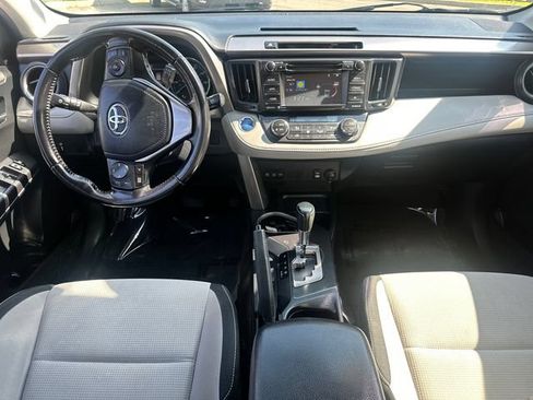Used 2016 Toyota RAV4 XLE AWD/4WD image 19