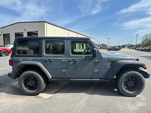 Used 2025 Jeep Wrangler Unlimited Sport S 4xe AWD/4WD image 5