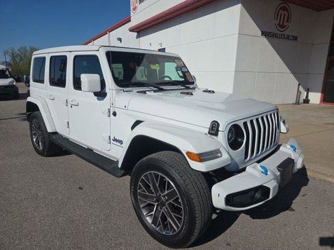 Certified 2023 Jeep Wrangler Unlimited Sahara AWD/4WD image 10