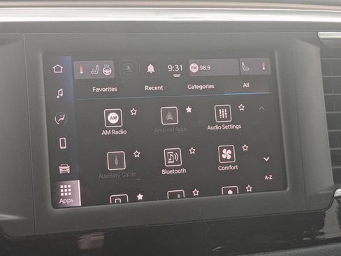 Used 2023 Chrysler Voyager LX FWD image 23