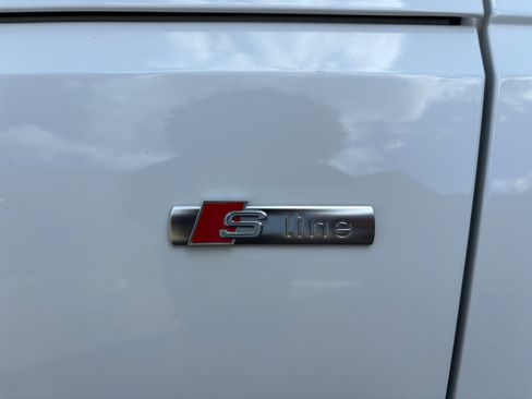 Used 2022 Audi A4 2.0T Premium Plus w/ Premium Plus Package AWD/4WD image 7