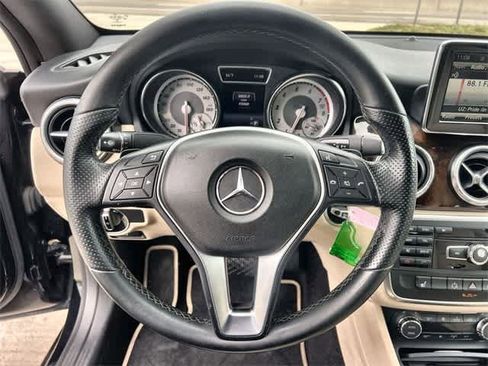 Used 2014 Mercedes-Benz CLA 250 4MATIC image 17