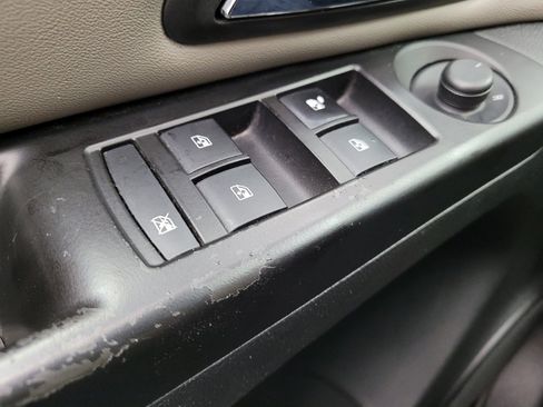 Used 2014 Chevrolet Cruze LT image 27