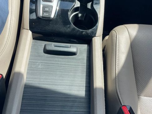 Used 2017 Honda Pilot Elite image 31