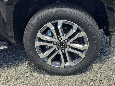 New 2026 Toyota 4Runner Limited AWD/4WD image 11
