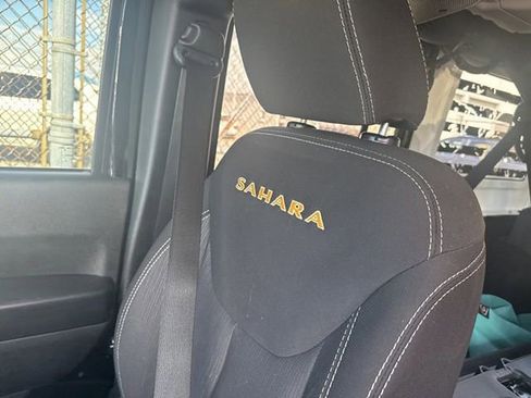 Used 2015 Jeep Wrangler Unlimited Sahara w/ Dual Top Group image 19