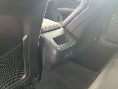 Used 2025 Volvo V60 B5 Cross Country Plus image 24