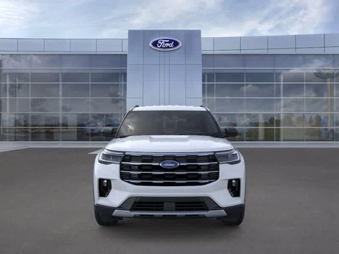 Used 2026 Ford Explorer Active w/ Active Comfort Package RWD image 6