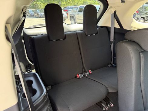 Used 2016 Mitsubishi Outlander SE FWD image 18