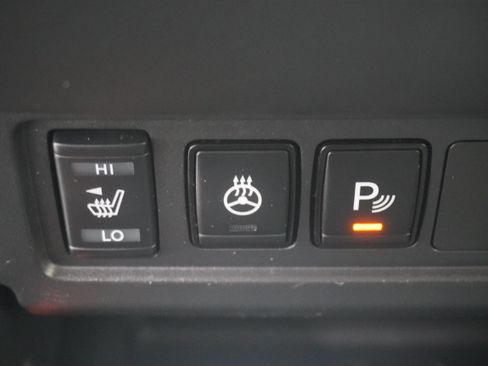 Used 2023 Nissan Frontier PRO-4X w/ Pro-4X Premium Package AWD/4WD image 24