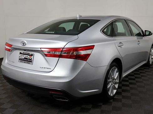 Used 2014 Toyota Avalon Limited FWD image 9
