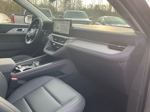 New 2026 Ford Explorer Active w/ Active Comfort Package image 11