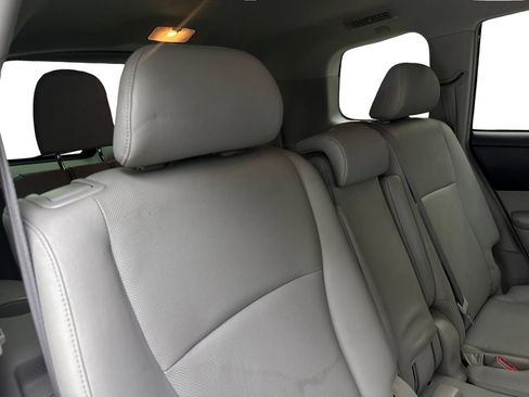 Used 2013 Toyota Highlander Limited AWD/4WD image 45