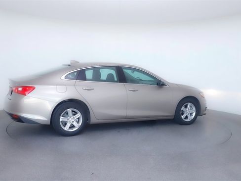 Used 2024 Chevrolet Malibu LT image 8