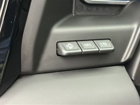 Used 2024 GMC Sierra 1500 AT4 w/ Technology Package AWD/4WD image 30