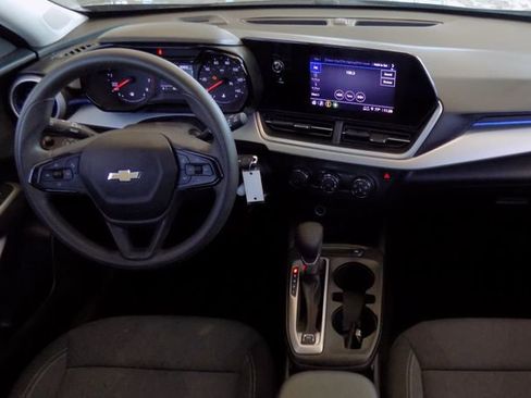 Used 2024 Chevrolet Trax LS image 14