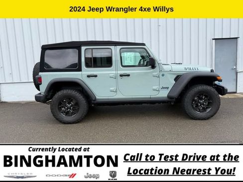 Used 2024 Jeep Wrangler Unlimited AWD/4WD image 4