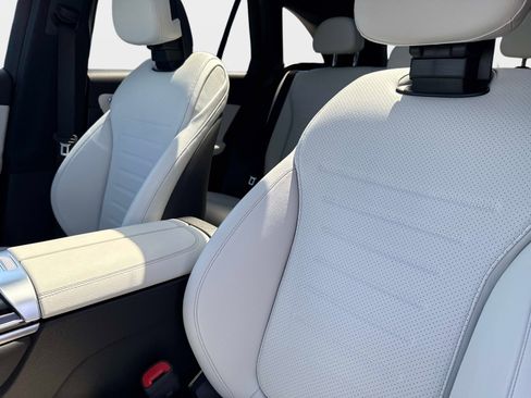 Certified 2023 Mercedes-Benz GLC 300 image 22