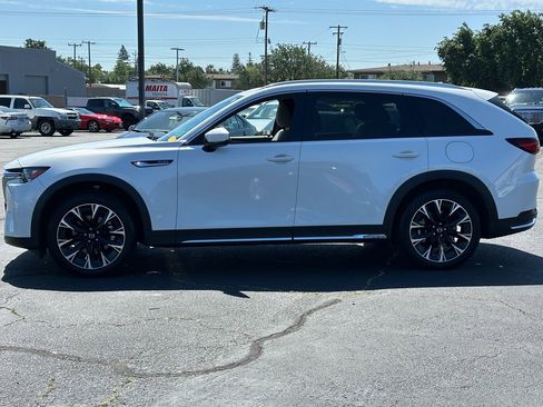 Used 2024 MAZDA CX-90 Plug-In Hybrid w/ Premium Pkg AWD/4WD image 8