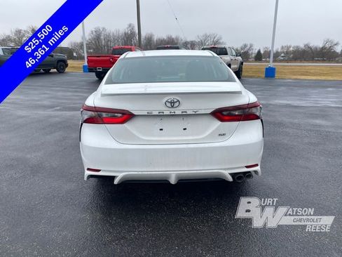 Used 2024 Toyota Camry SE image 5