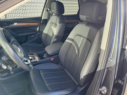 Certified 2023 Audi Q5 2.0T Premium Plus w/ Premium Plus Package image 9