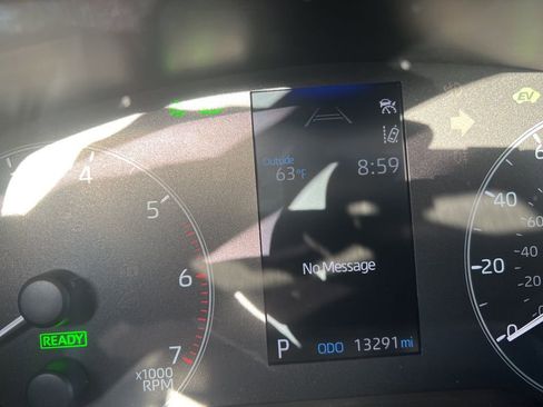 Used 2024 Toyota Corolla LE image 6