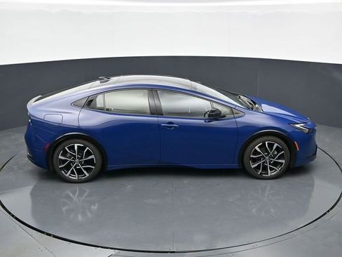 Used 2024 Toyota Prius Prime Premium FWD image 35
