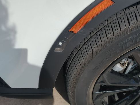 Used 2025 Honda CR-V Sport Touring image 9