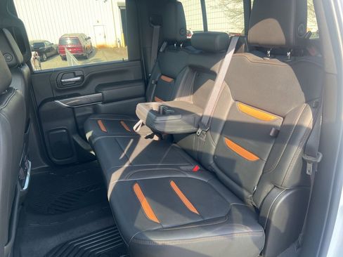 Used 2020 GMC Sierra 2500 AT4 w/ AT4 Premium Package AWD/4WD image 23