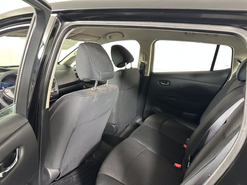 Used 2017 Nissan Leaf S FWD image 19