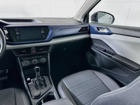 Certified 2023 Volkswagen Taos SE w/ Panoramic Sunroof Package AWD/4WD image 23