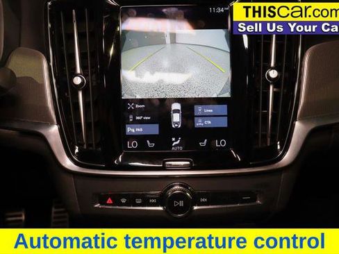 Used 2020 Volvo S90 T6 R-Design image 14