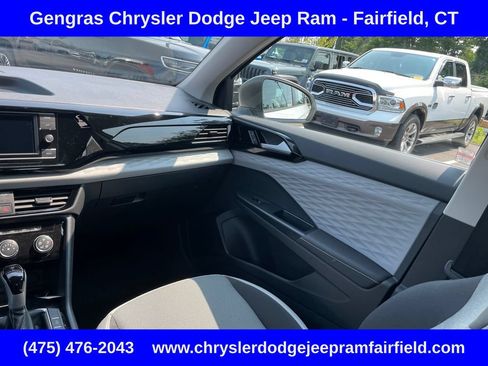 Used 2024 Volkswagen Taos S AWD/4WD image 55