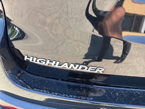 Used 2015 Toyota Highlander Limited AWD/4WD image 10