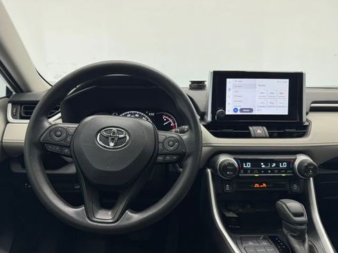 Used 2025 Toyota RAV4 XLE w/ Convenience Package FWD image 3