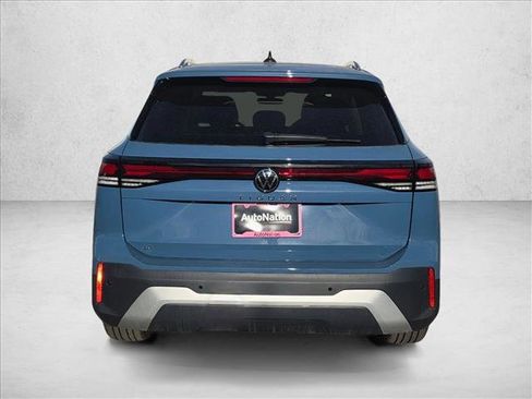 New 2026 Volkswagen Tiguan SE image 8