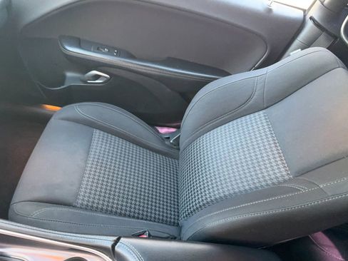 Used 2019 Dodge Challenger SXT w/ Blacktop Package RWD image 5