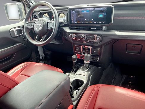 Used 2024 Jeep Wrangler Unlimited Rubicon 392 AWD/4WD image 19