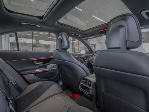 New 2026 Mercedes-Benz E 53 AMG e 4MATIC Sedan image 28